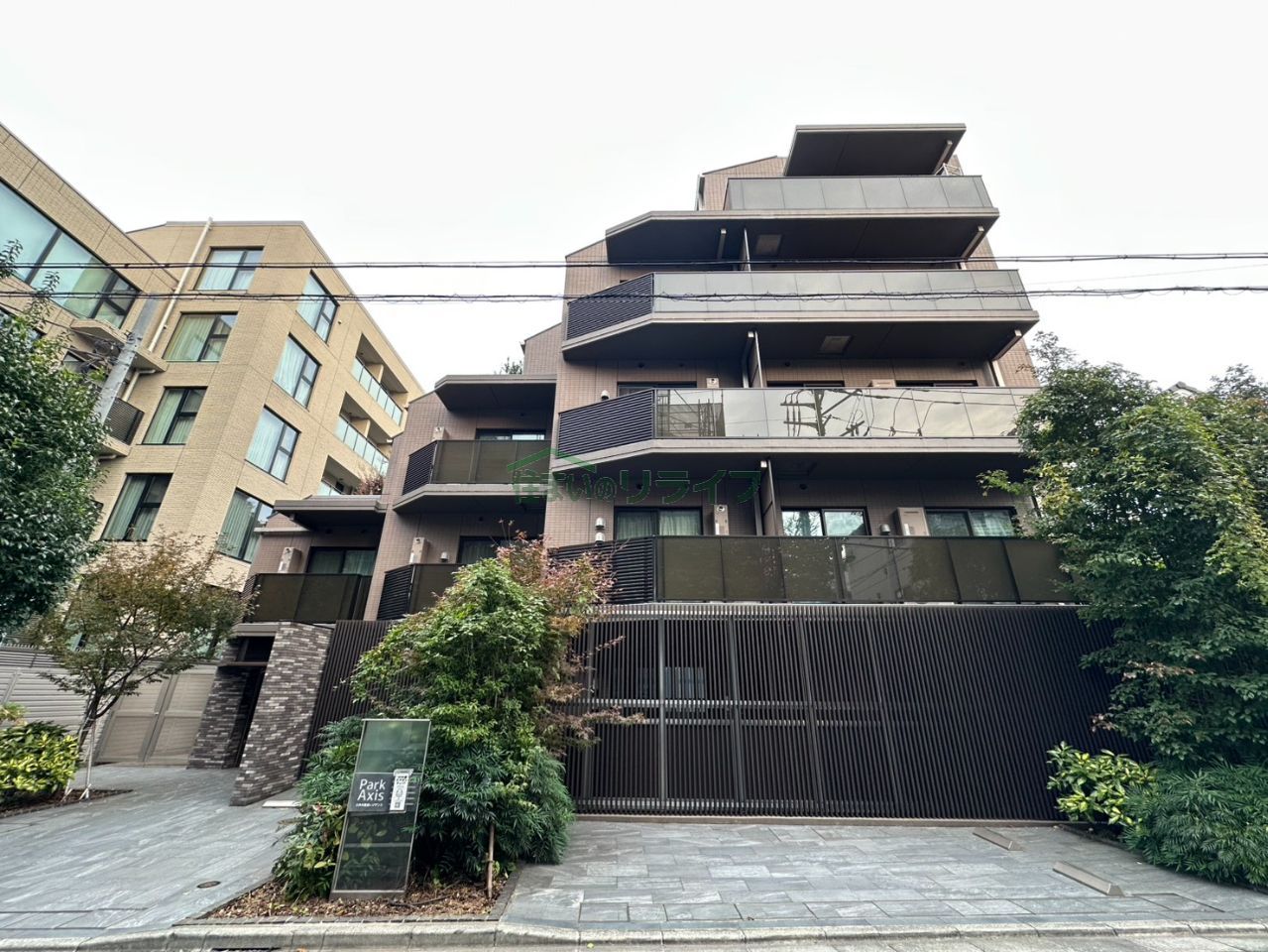 パークアクシス市谷加賀町