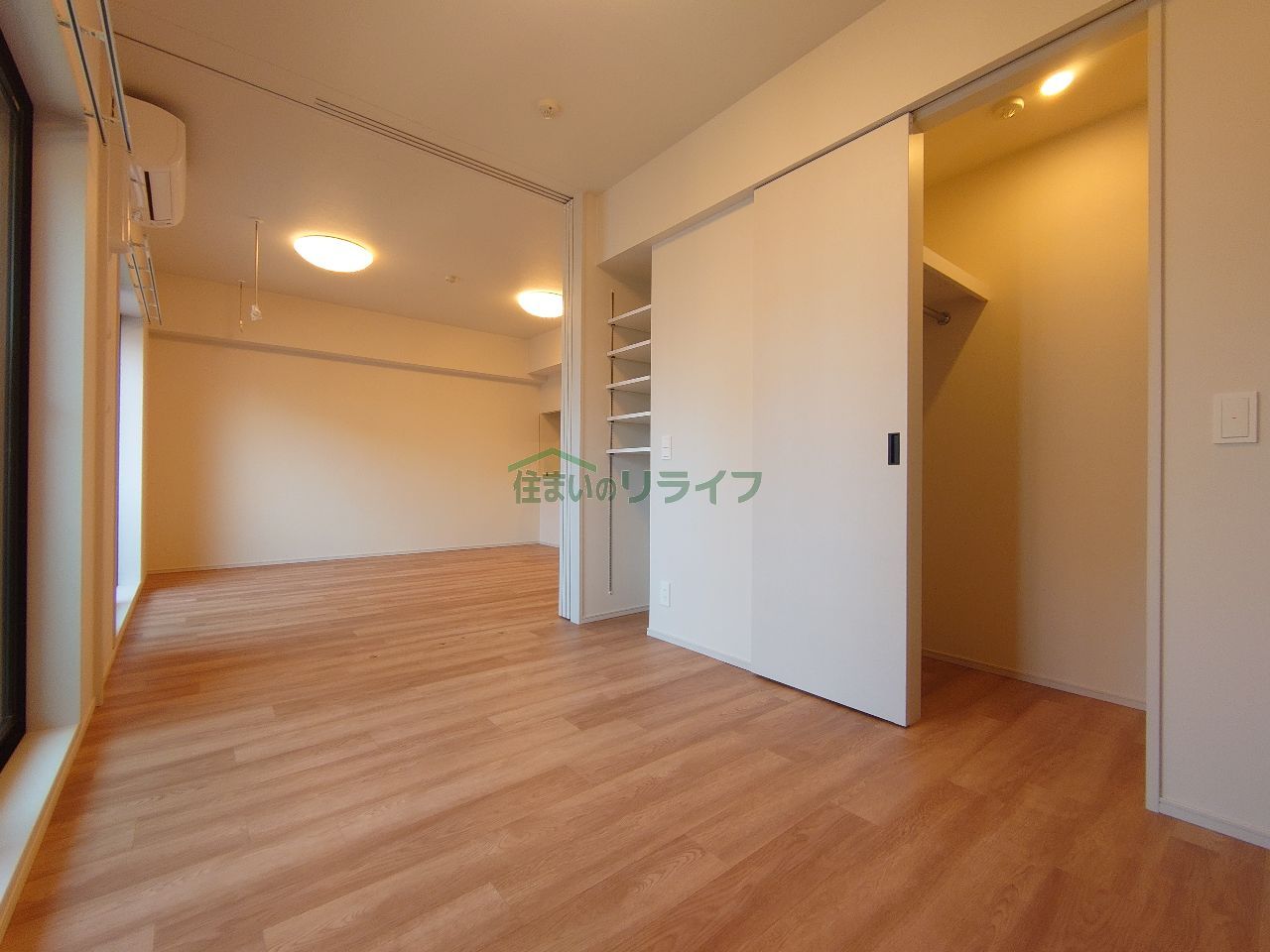 裁断済 Asakusa style : 浅草ホームレスたちの不思議な居住空間 密着取材の新事実！！ 浅草ホームレスたち『ASAKUSA